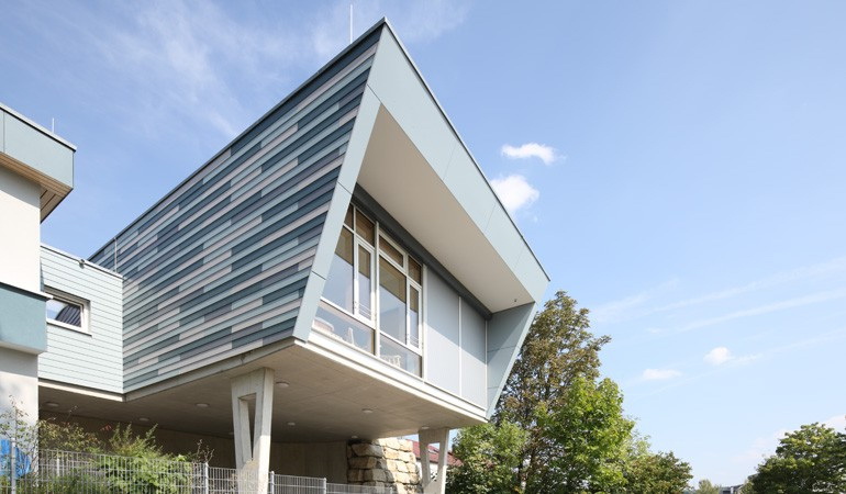 Hardie board installation in Toronto. Siding - exterior decoration of the house.